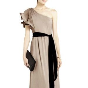 BCBG maxazria maxi beige / nude dress